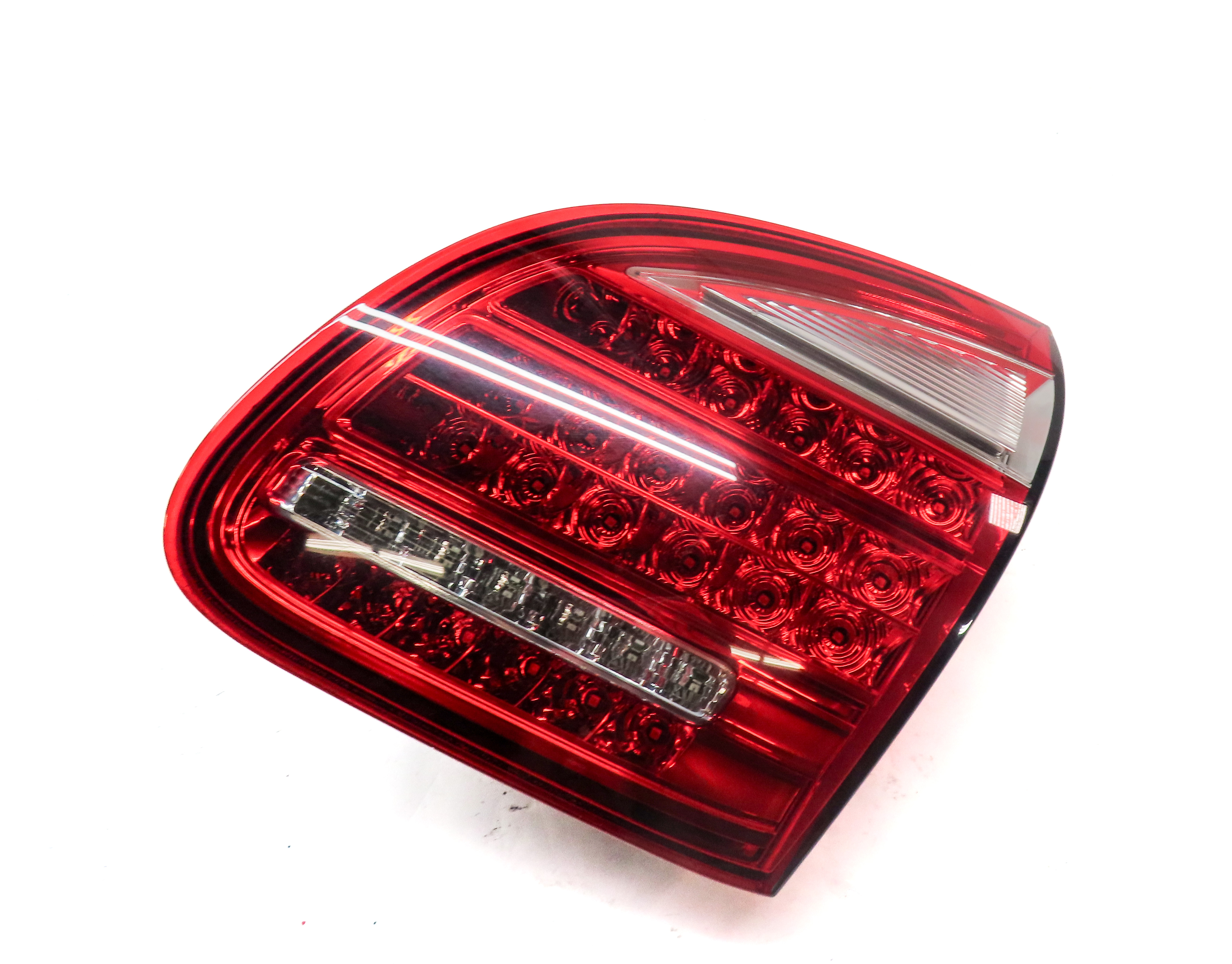 2011-2014 PORSCHE CAYENNE (958) RIGHT PASSENGER INNER TAILLIGHT LIGHT LAMP — exact item pictured